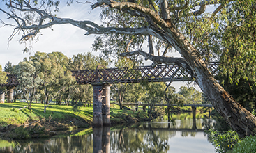 Macquarie River Rail Bridge in Dubbo, New South Wales. Image courtesy of Destination New South Wales.